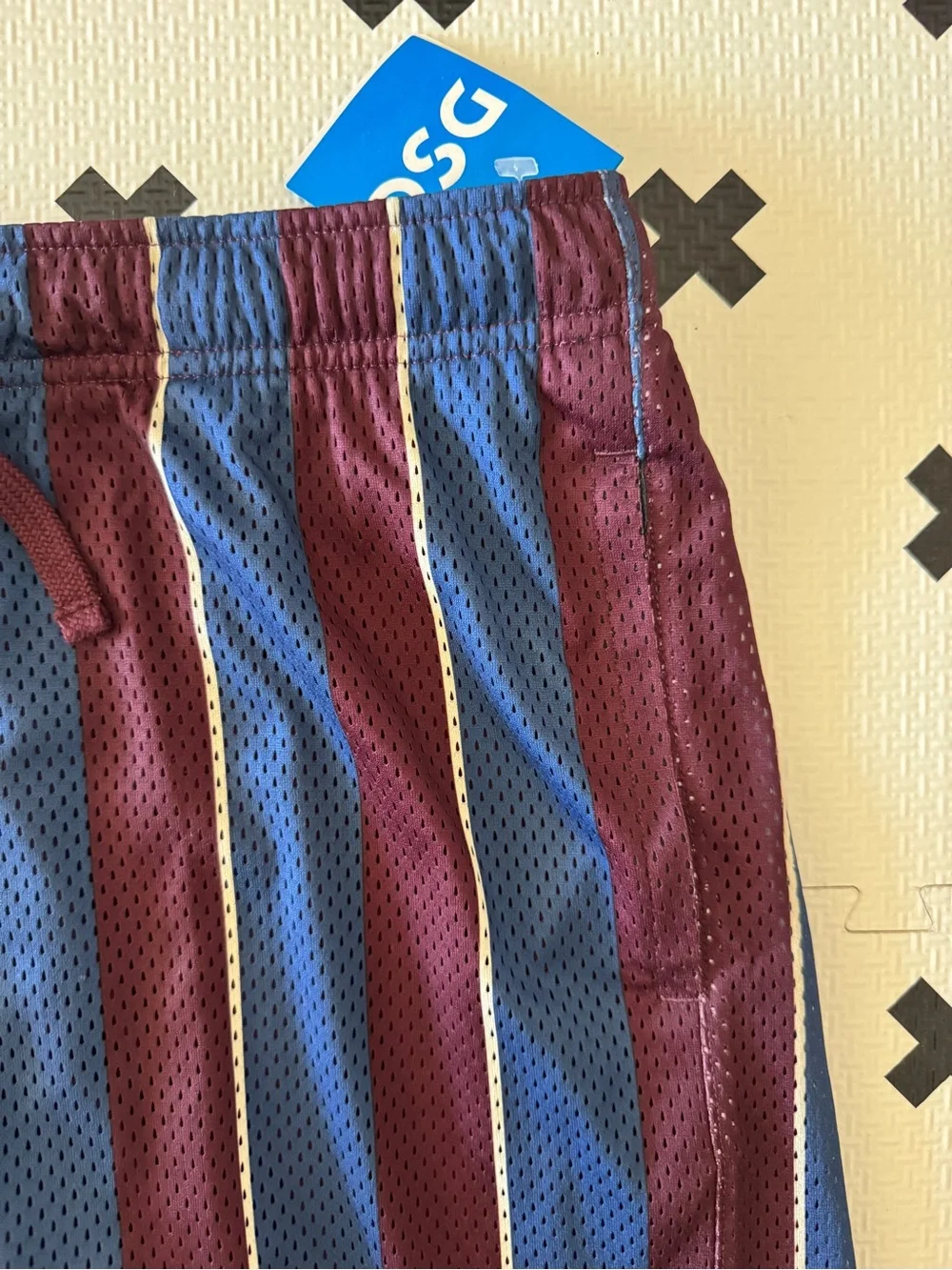 DSG Boys striped Mesh Gym Shorts in burgundy blue white size XL NWT